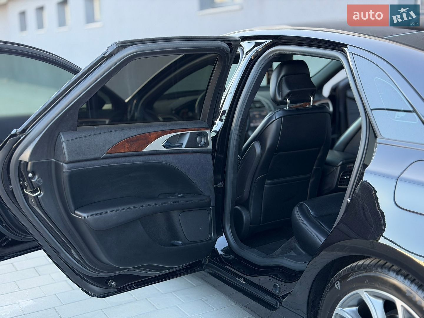 Lincoln MKZ 2019 VIN 3LN6L5D97KR626991 фото оголошення 18 з 46