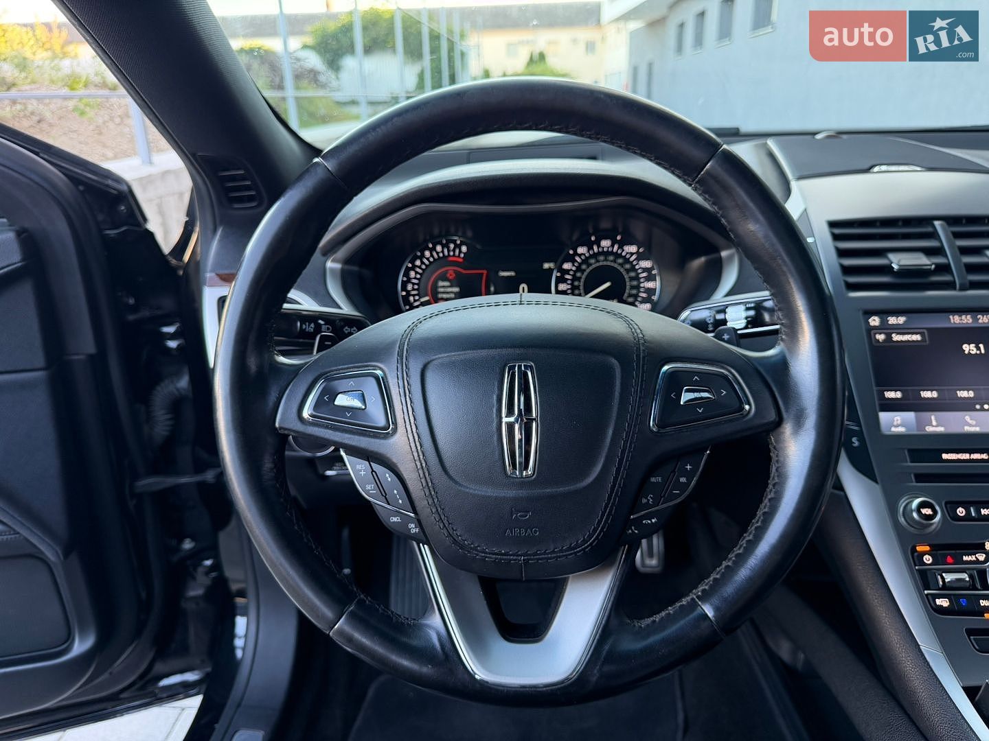 Lincoln MKZ 2019 VIN 3LN6L5D97KR626991 фото оголошення 30 з 46