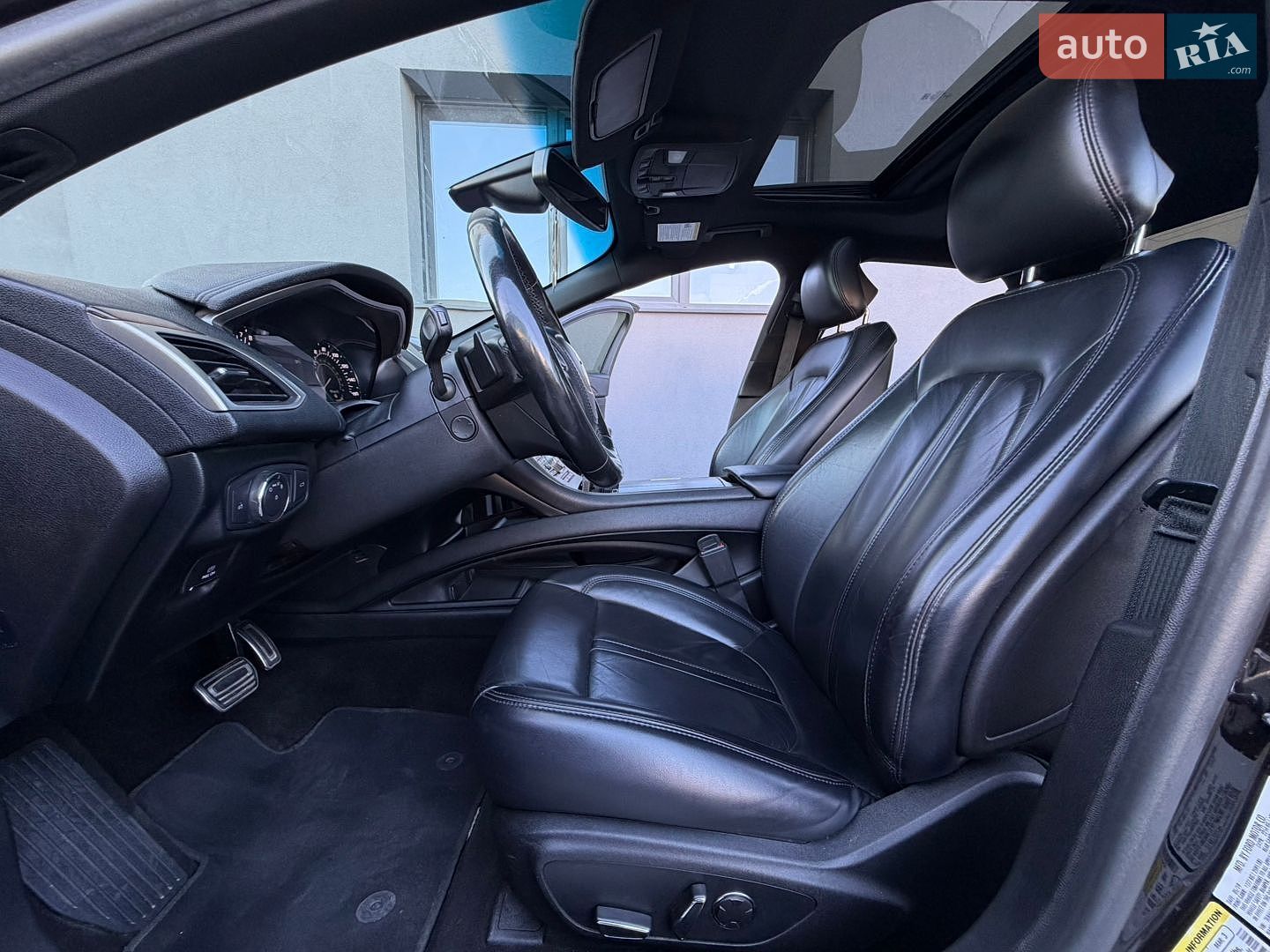 Lincoln MKZ 2019 VIN 3LN6L5D97KR626991 фото оголошення 36 з 46