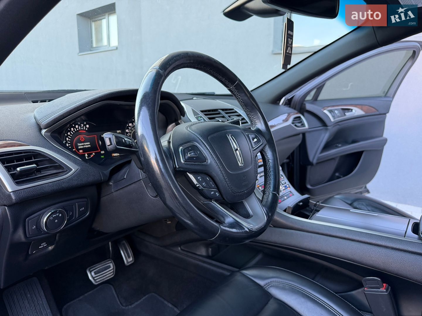 Lincoln MKZ 2019 VIN 3LN6L5D97KR626991 фото оголошення 39 з 46