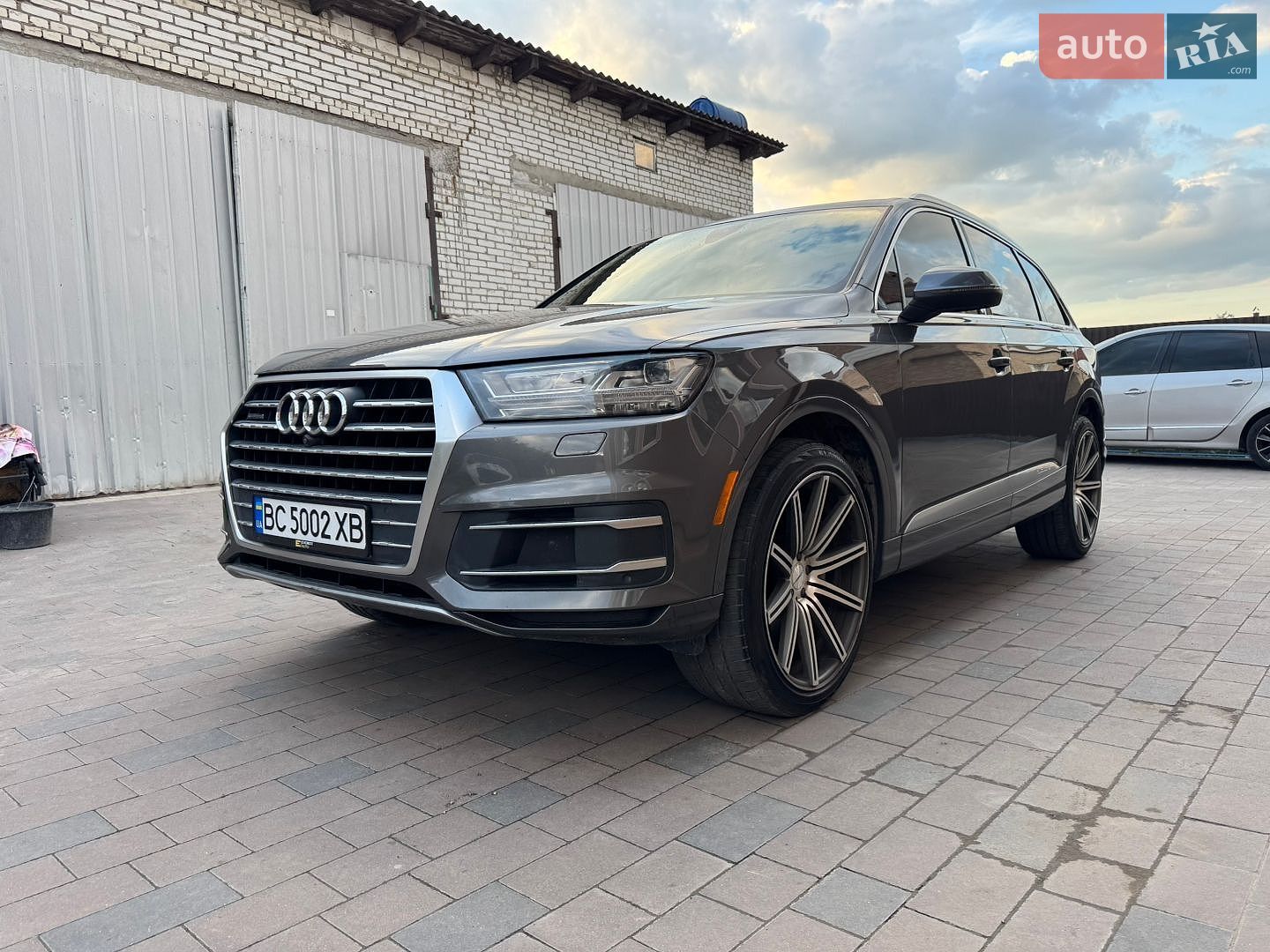Audi Q7 2019 VIN WA1AHAF75KD047392 фото оголошення 5 з 36
