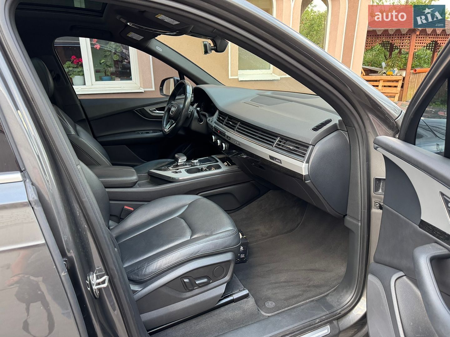 Audi Q7 2019 VIN WA1AHAF75KD047392 фото оголошення 16 з 36