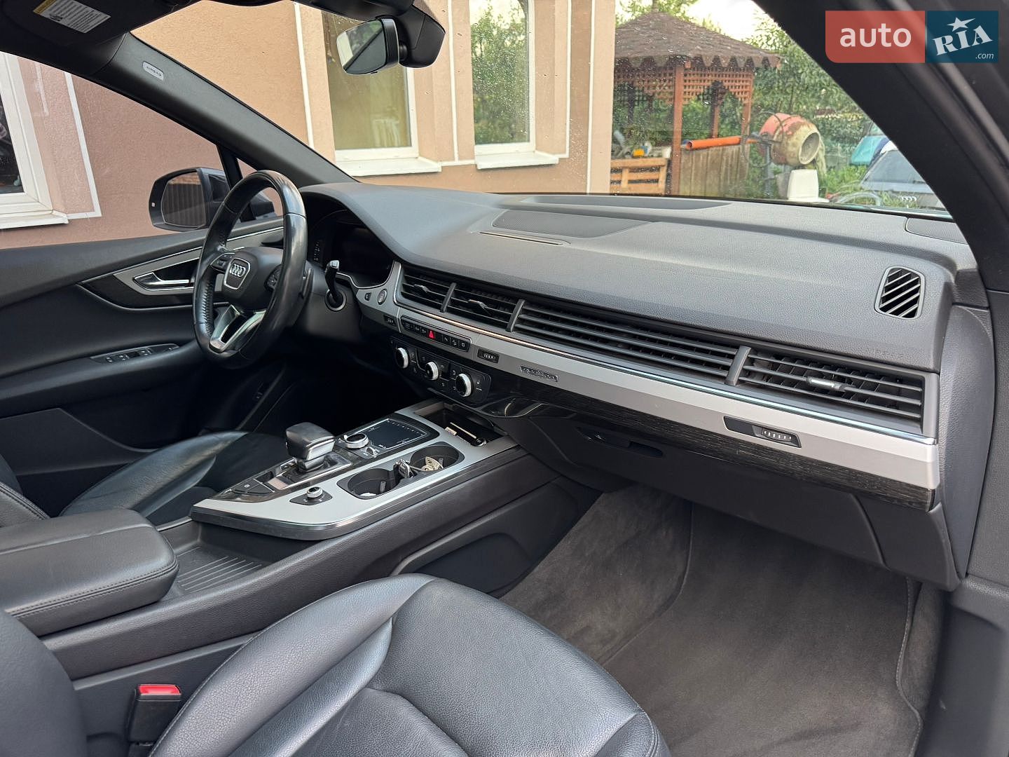 Audi Q7 2019 VIN WA1AHAF75KD047392 фото оголошення 18 з 36