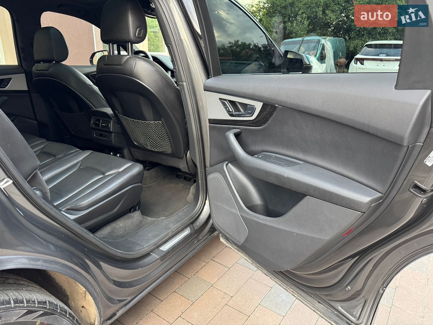 Audi Q7 2019 VIN WA1AHAF75KD047392 фото оголошення 20 з 36
