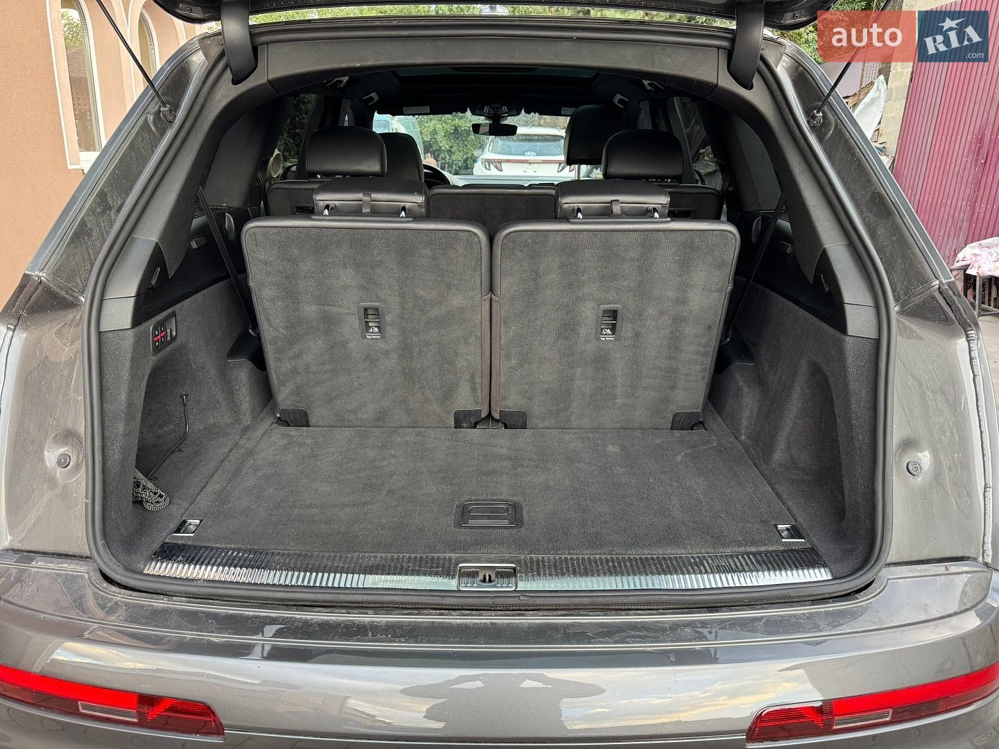 Audi Q7 2019 VIN WA1AHAF75KD047392 фото оголошення 29 з 36