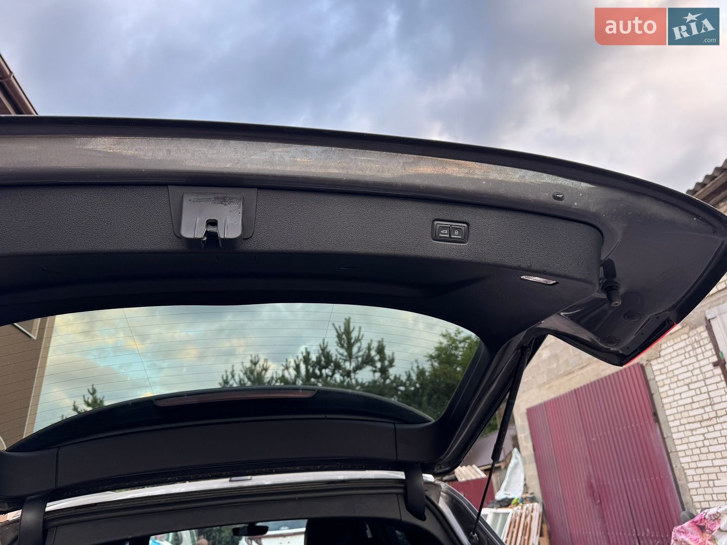 Audi Q7 2019 VIN WA1AHAF75KD047392 фото оголошення 30 з 36
