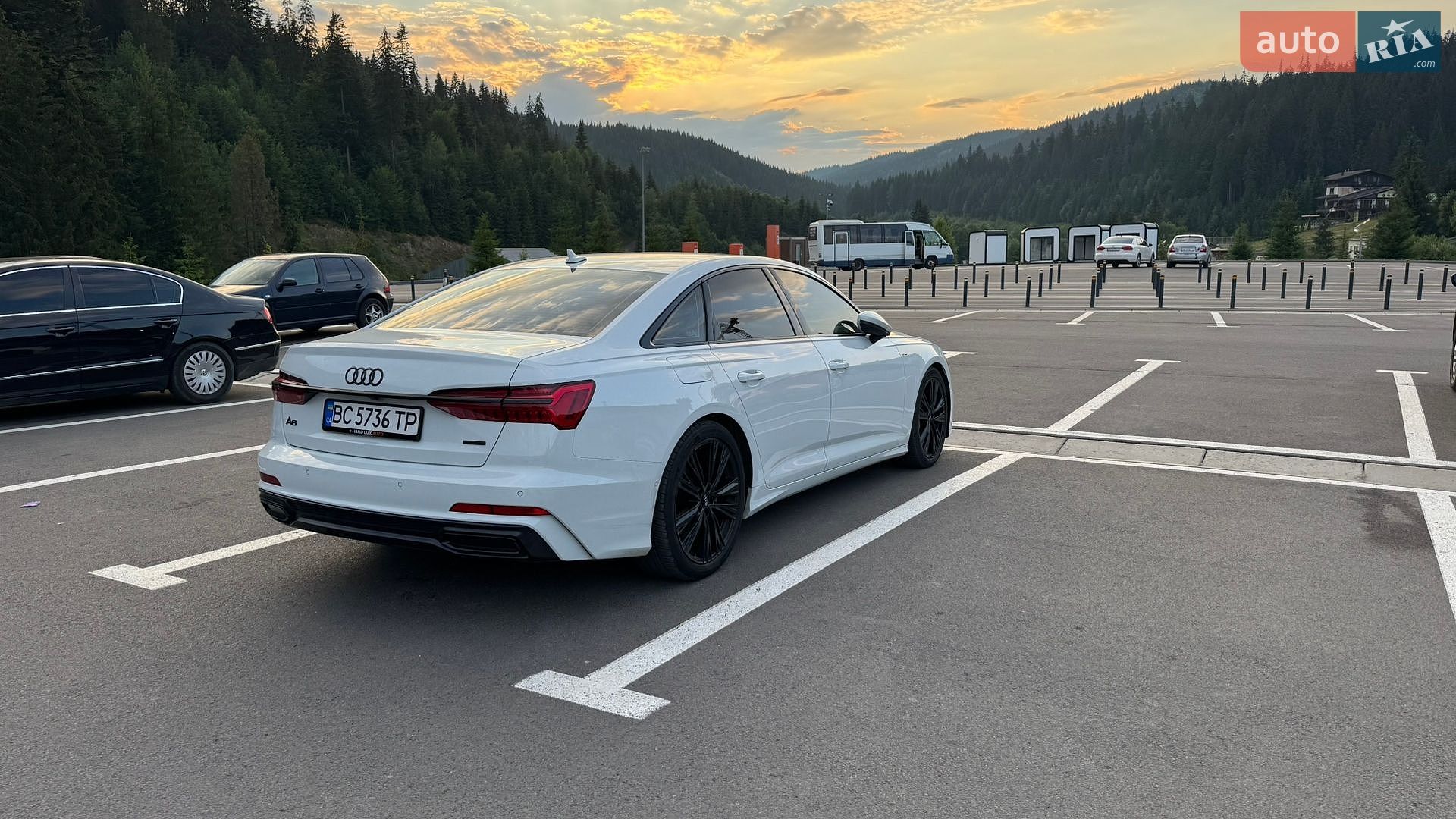 Audi A6 2018 VIN WAUL2AF25KN037215 фото оголошення 3 з 36