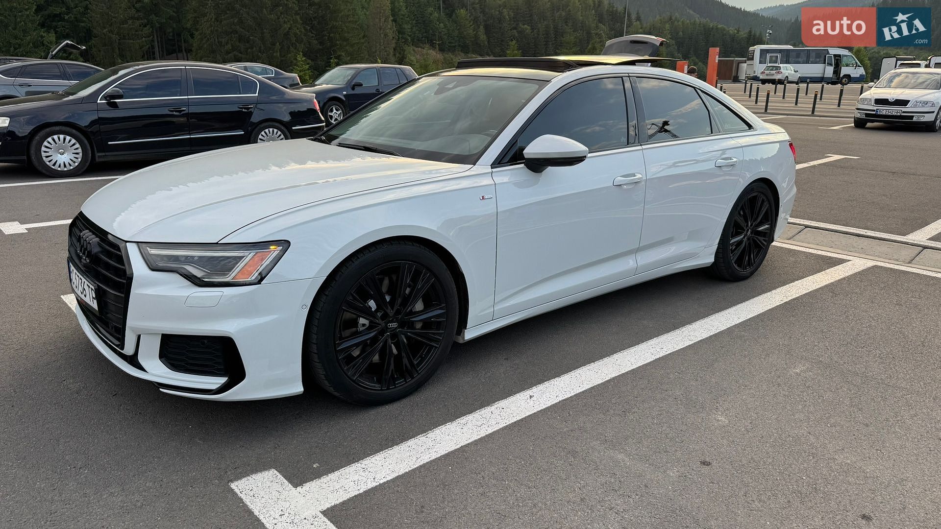 Audi A6 2018 VIN WAUL2AF25KN037215 фото оголошення 11 з 36