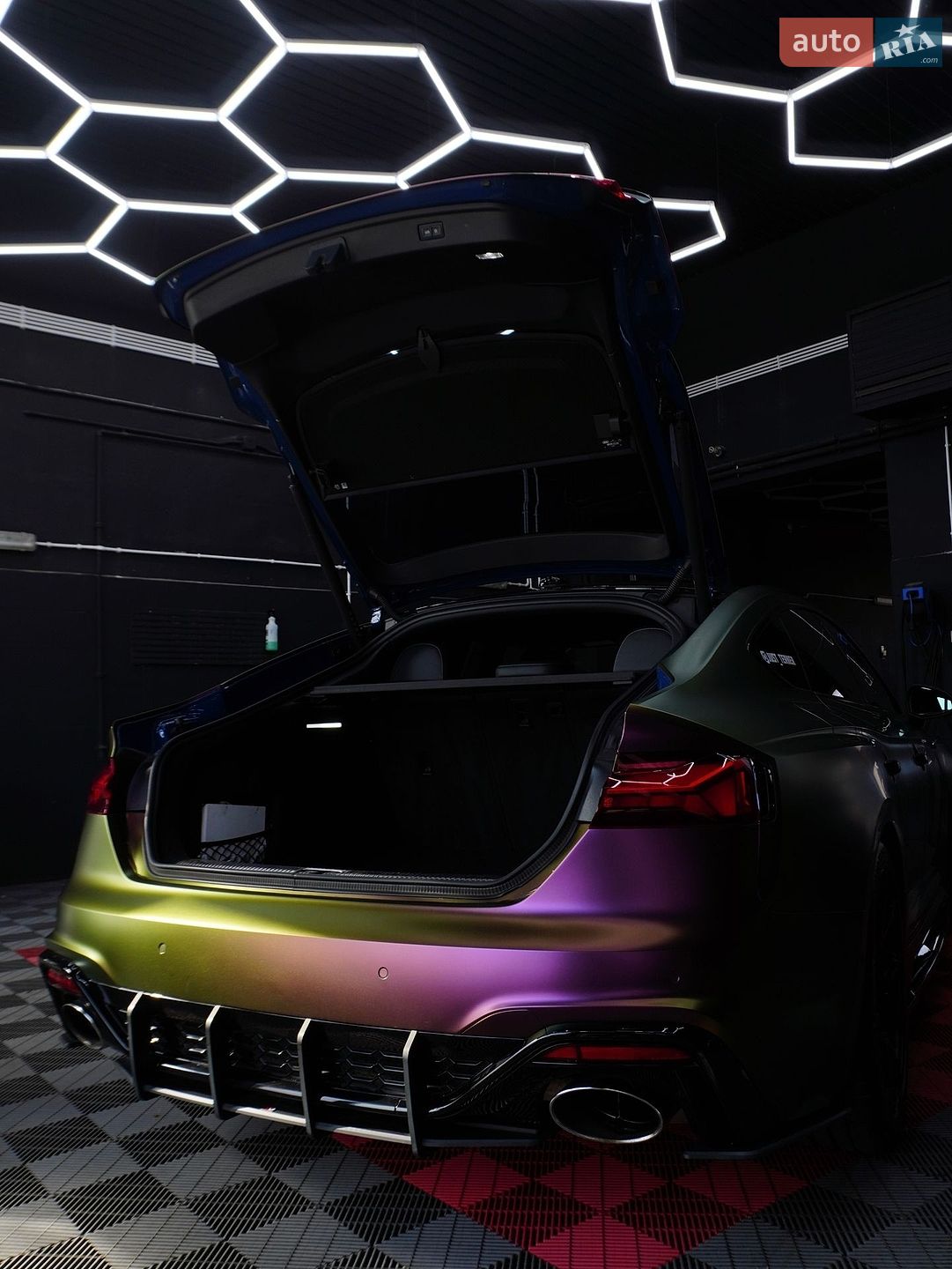 Audi RS5 2023 VIN WUAAWCF55PA903730 фото оголошення 15 з 76