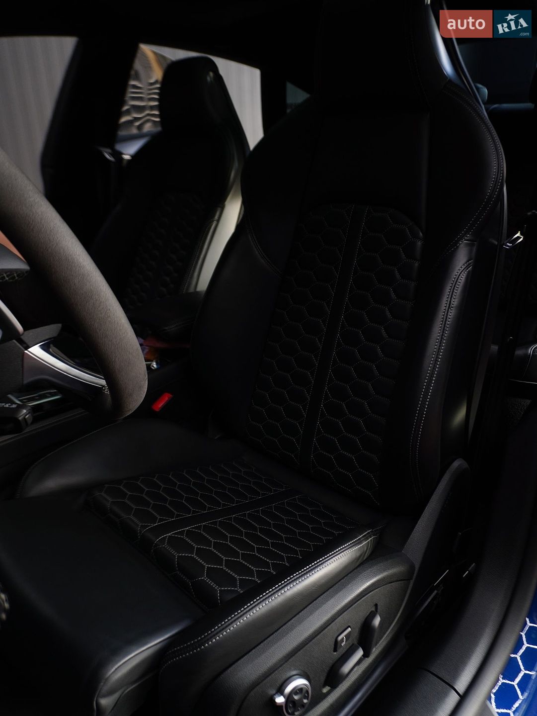 Audi RS5 2023 VIN WUAAWCF55PA903730 фото оголошення 27 з 76