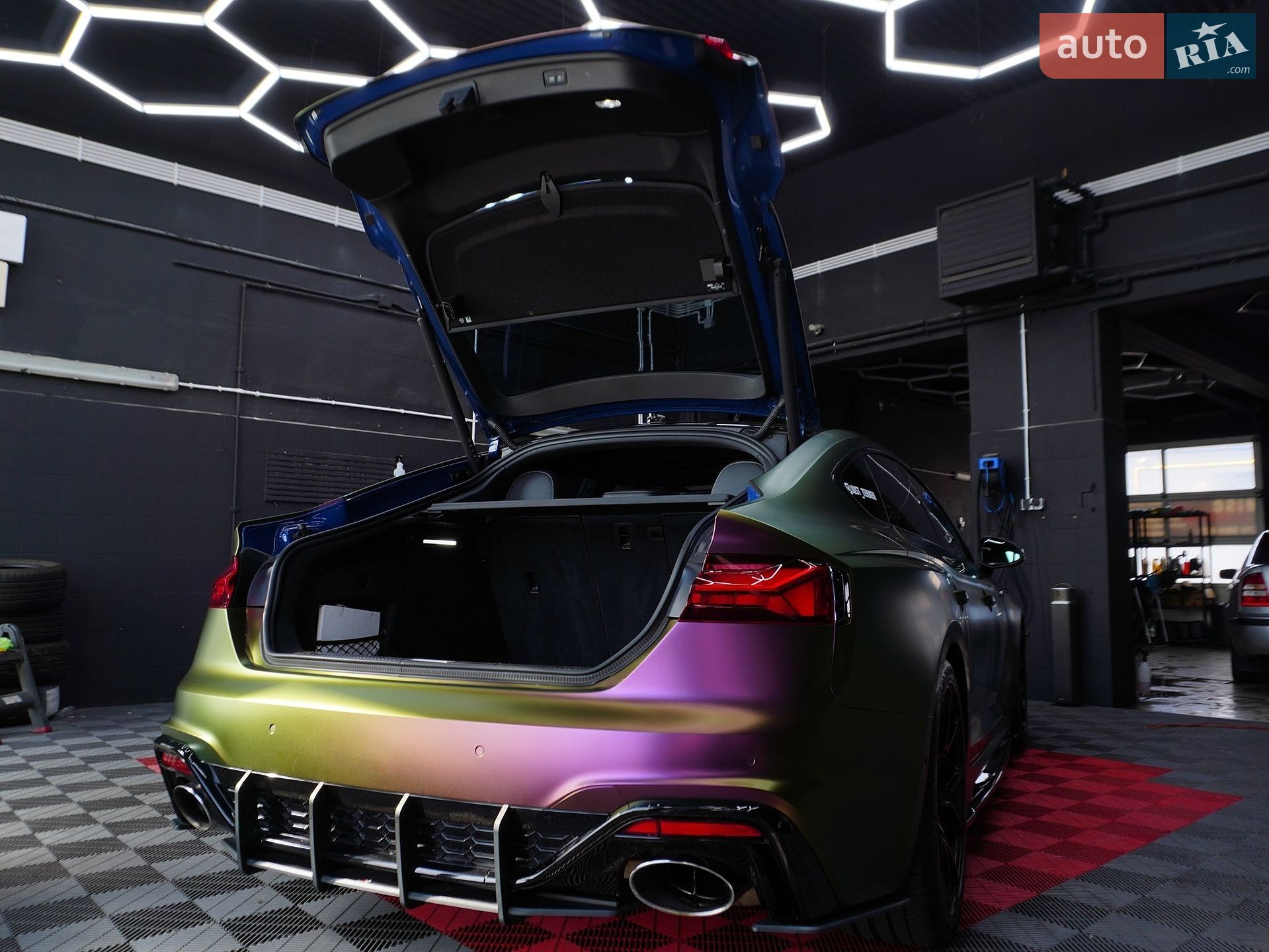 Audi RS5 2023 VIN WUAAWCF55PA903730 фото оголошення 36 з 76