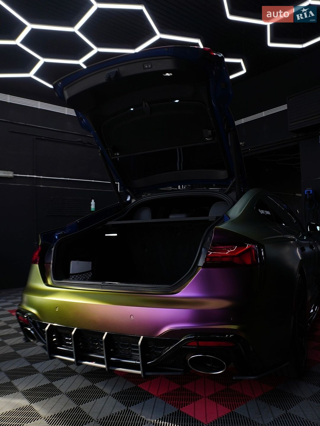 Audi RS5 2023 VIN WUAAWCF55PA903730 фото оголошення 40 з 76