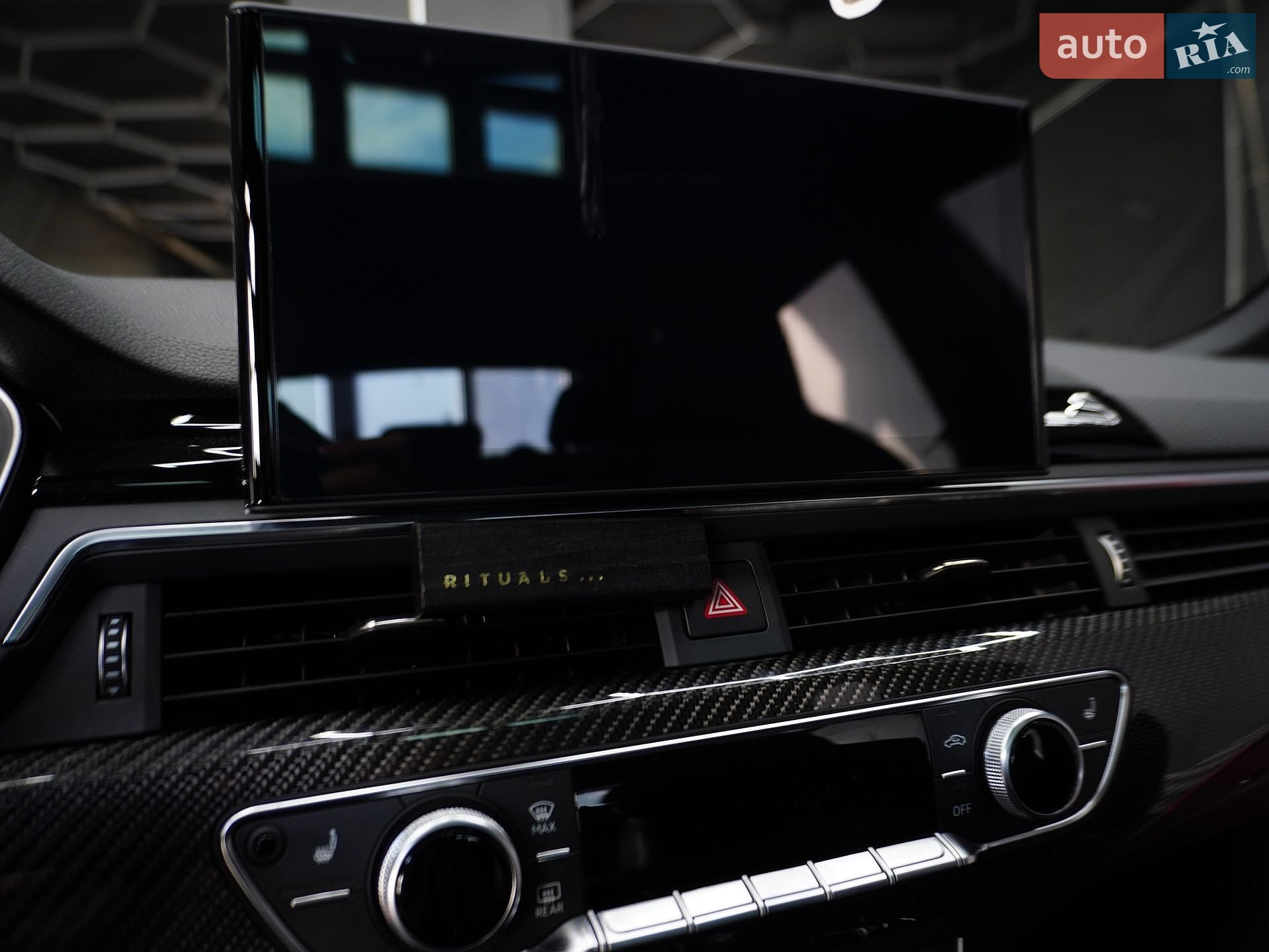 Audi RS5 2023 VIN WUAAWCF55PA903730 фото оголошення 75 з 76