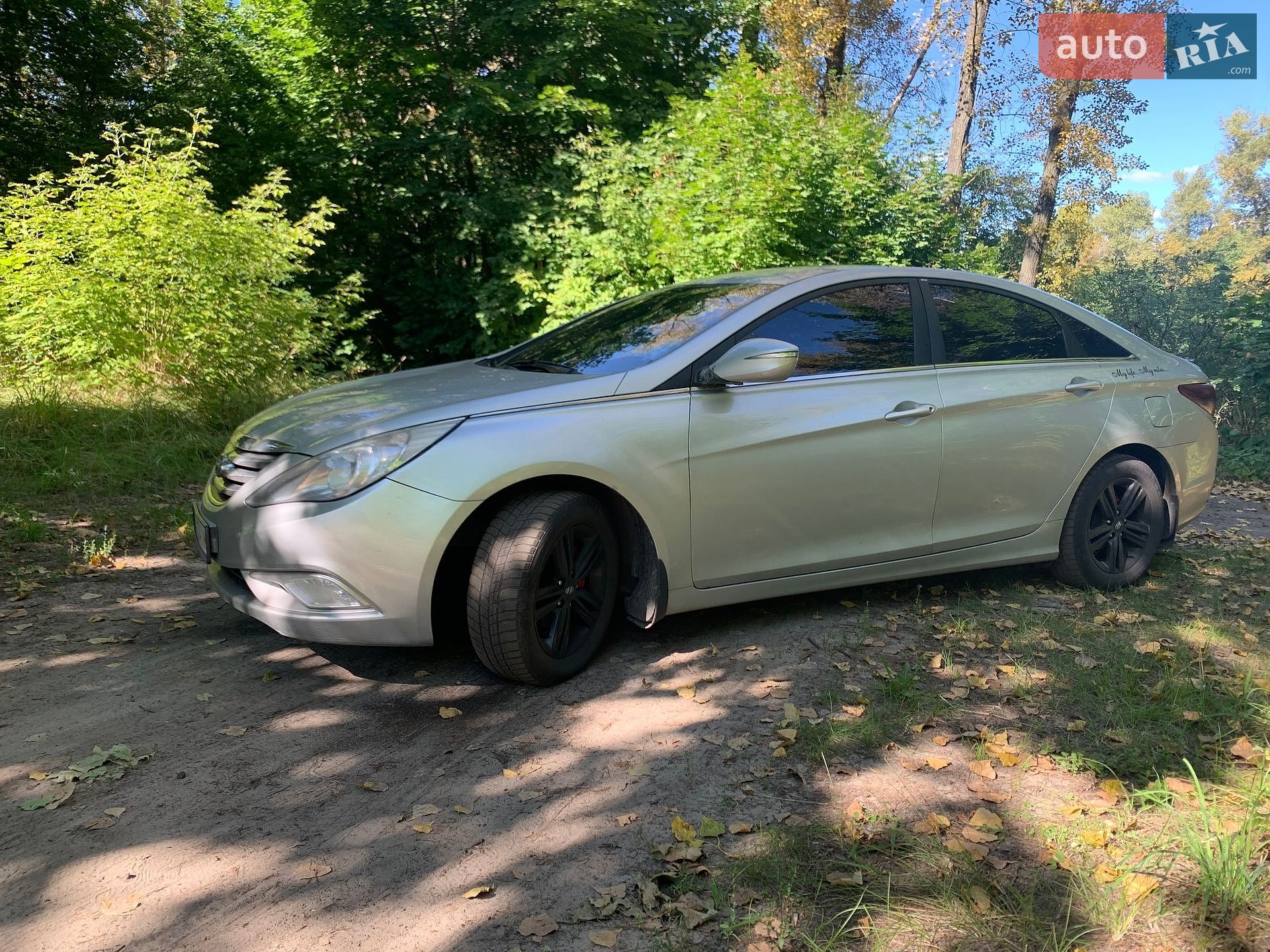 Hyundai Sonata 2013 VIN KMHEC41LBEA607808 фото оголошення 4 з 9