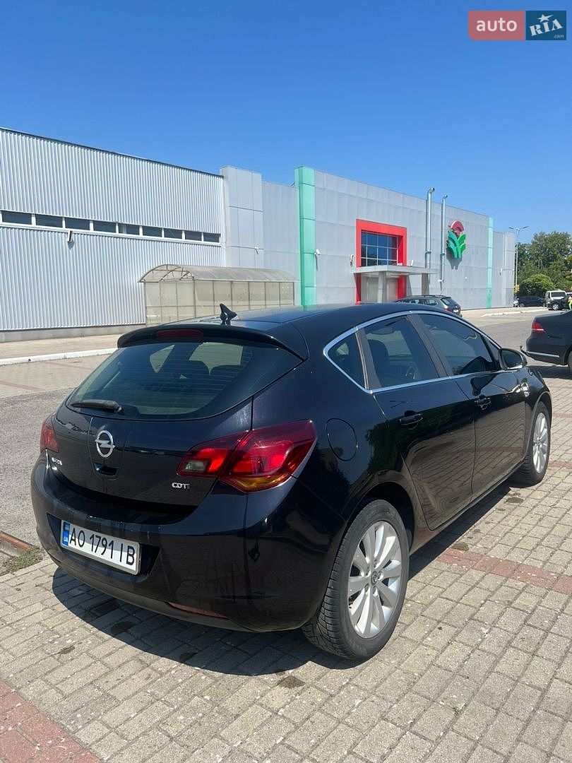 Opel Astra 2010 VIN W0LPE6EG0BG032349 фото оголошення 4 з 12