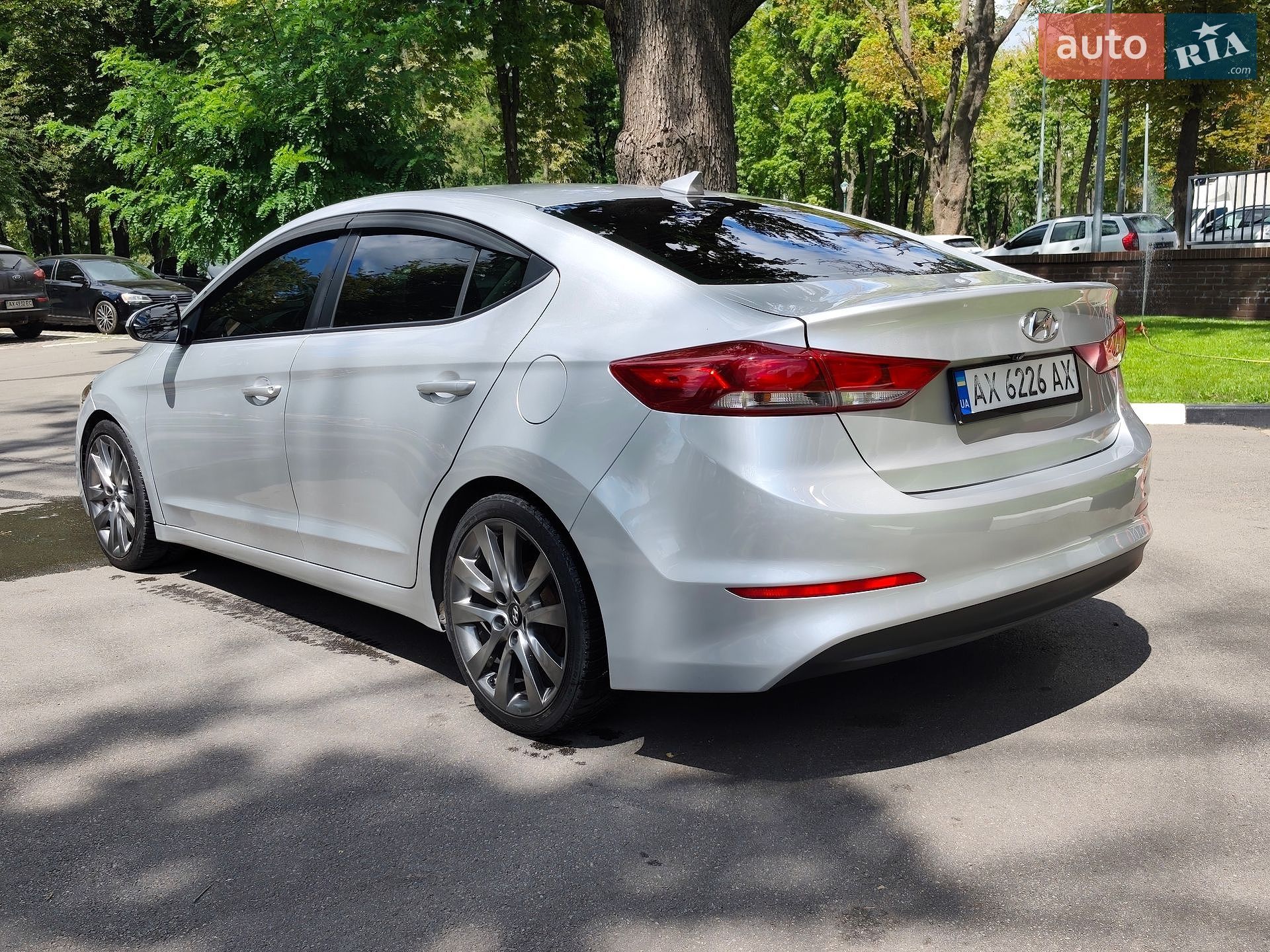 Hyundai Elantra 2016 VIN 5NPD84LF1HH034450 фото оголошення 11 з 19
