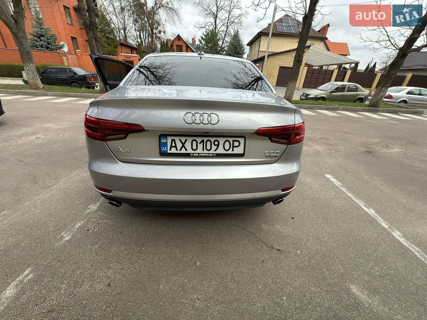 Audi A4 2016 VIN WAUANAF4XHN020600 фото оголошення 10 з 17