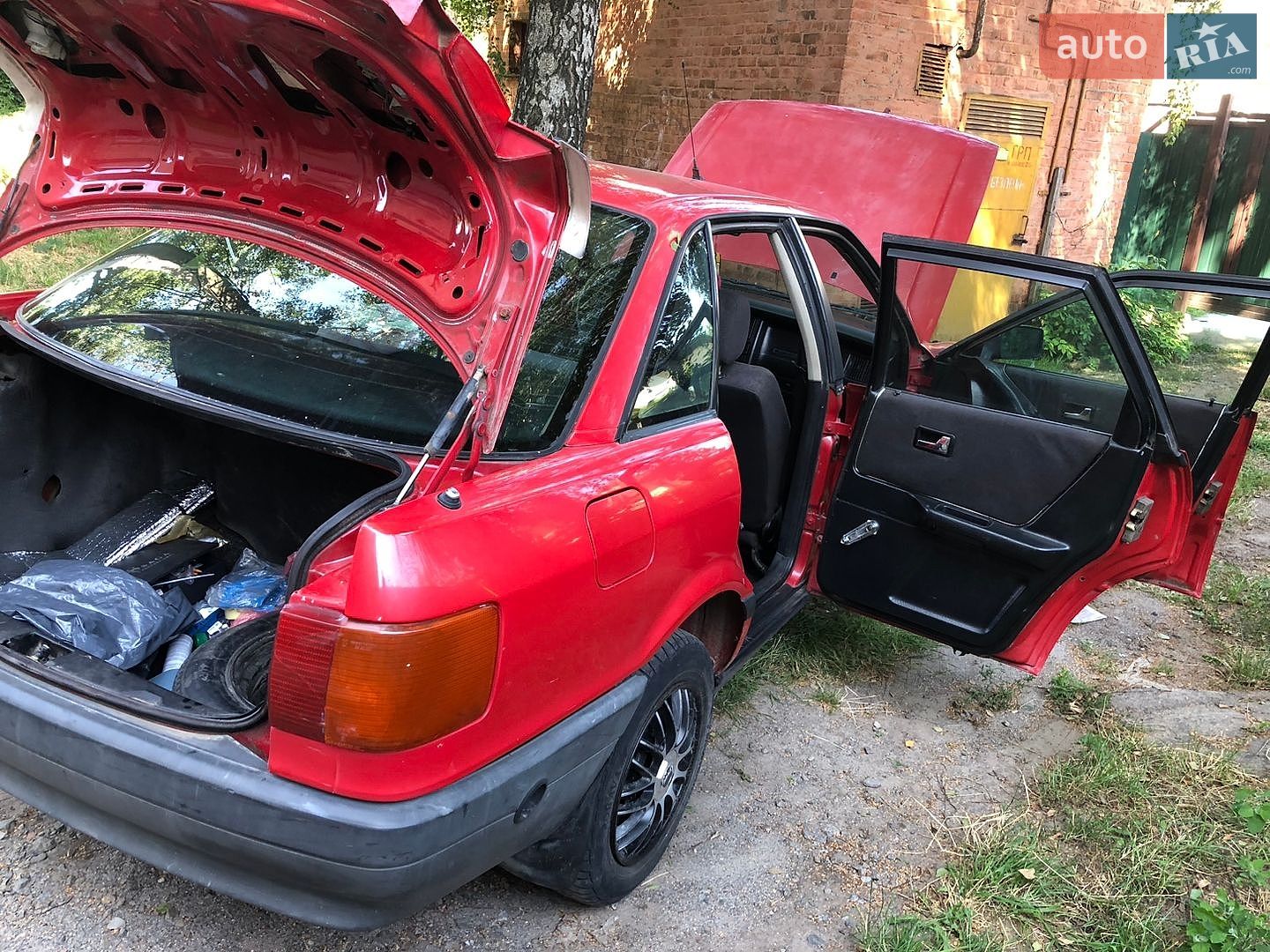 Audi 80 1989 VIN WAUZZZ89ZKA141362 фото оголошення 14 з 24