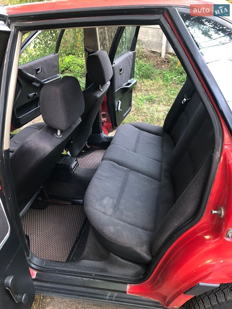 Audi 80 1989 VIN WAUZZZ89ZKA141362 фото оголошення 9 з 24