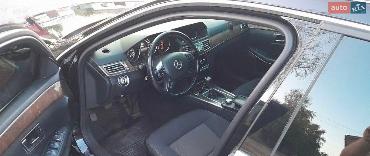 Mercedes-Benz E-Class 2013 VIN WDD2122021A823876 фото оголошення 3 з 3