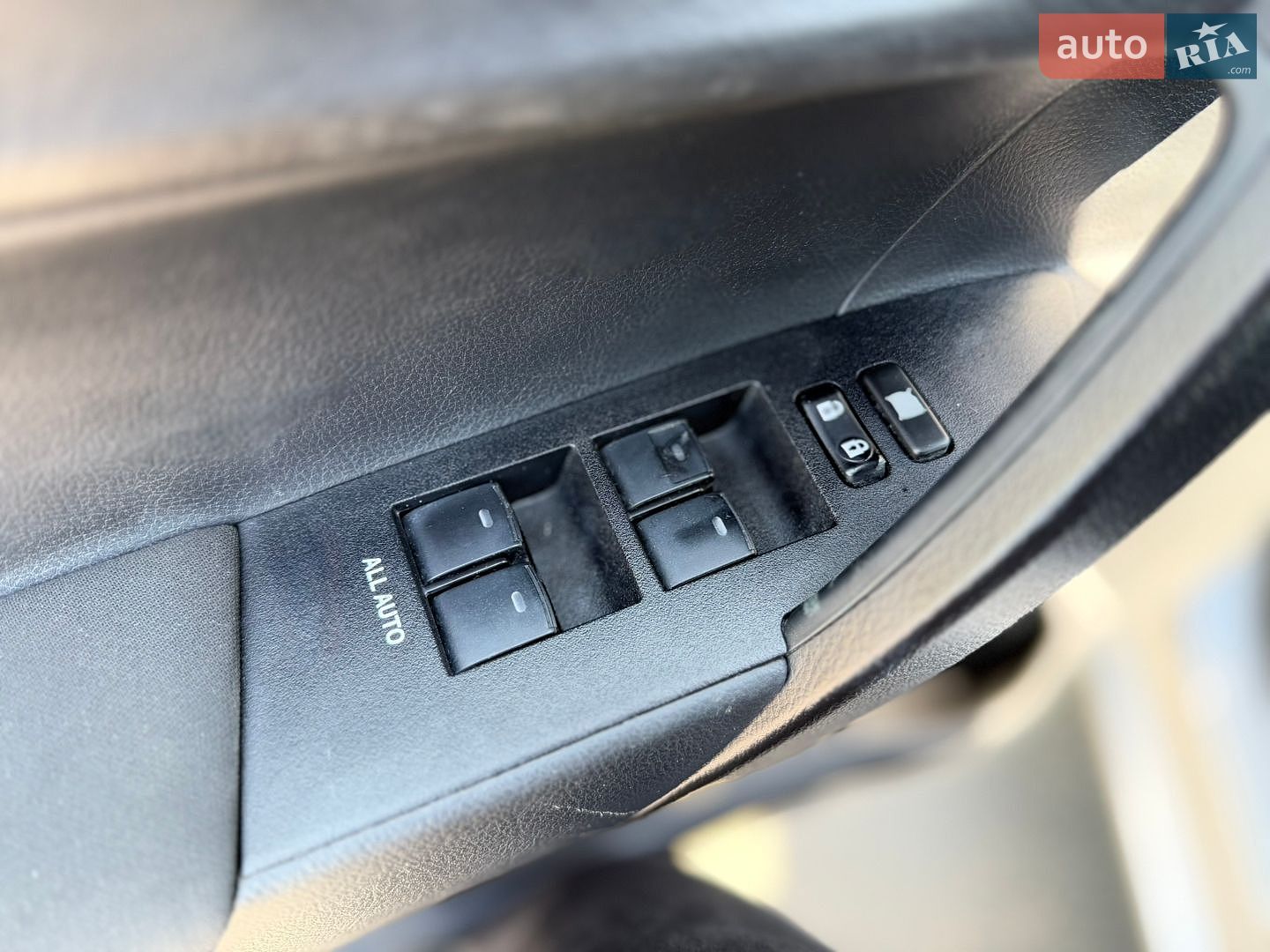 Toyota Corolla 2016 VIN NMTBB0JE50R157631 фото оголошення 37 з 55