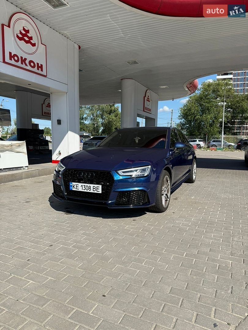 Audi A4 2016 VIN WAUANAF45HN055867 фото оголошення 2 з 12