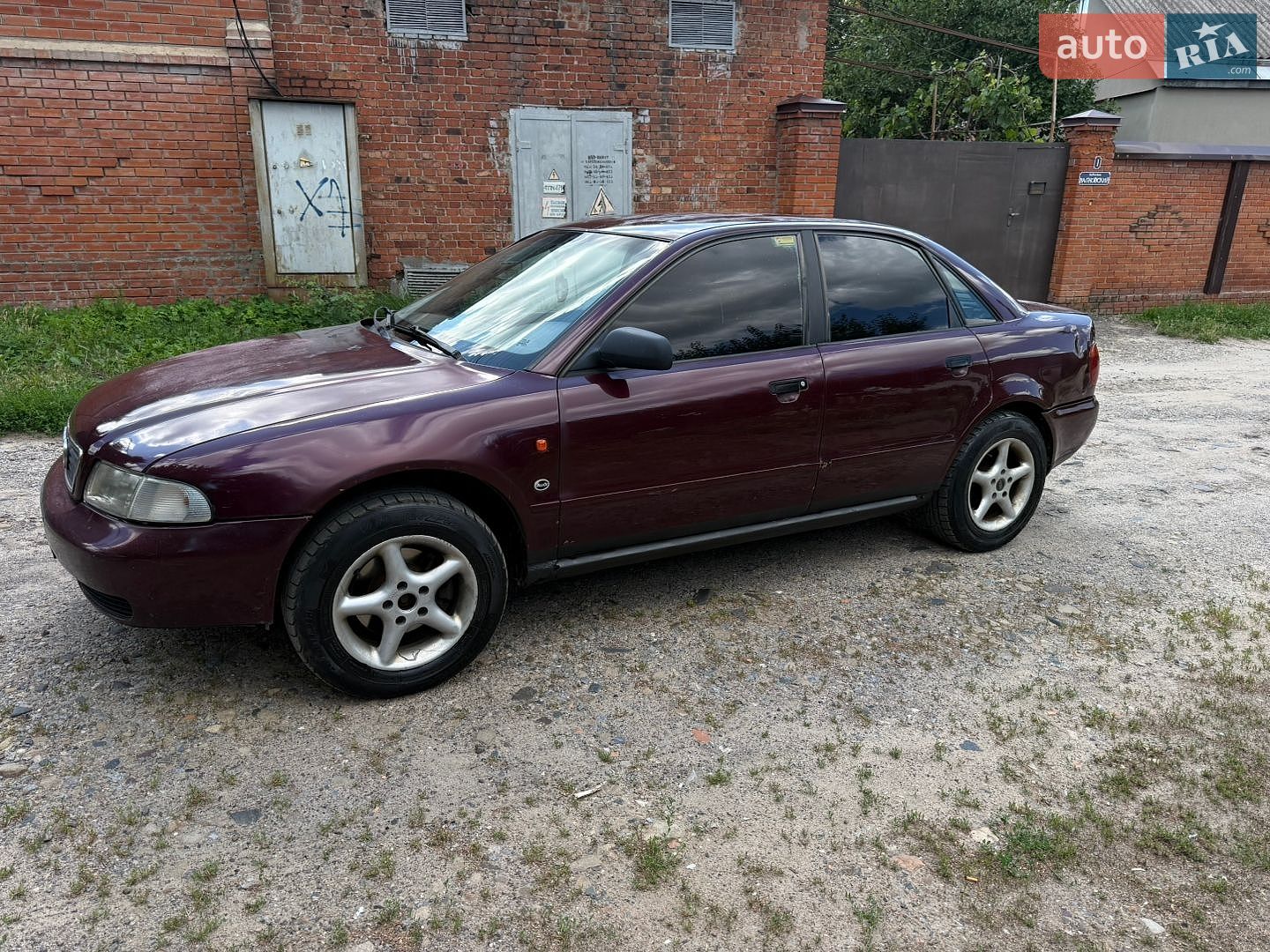 Audi A4 1995 VIN WAUZZZ8DZSA133303 фото оголошення 2 з 16