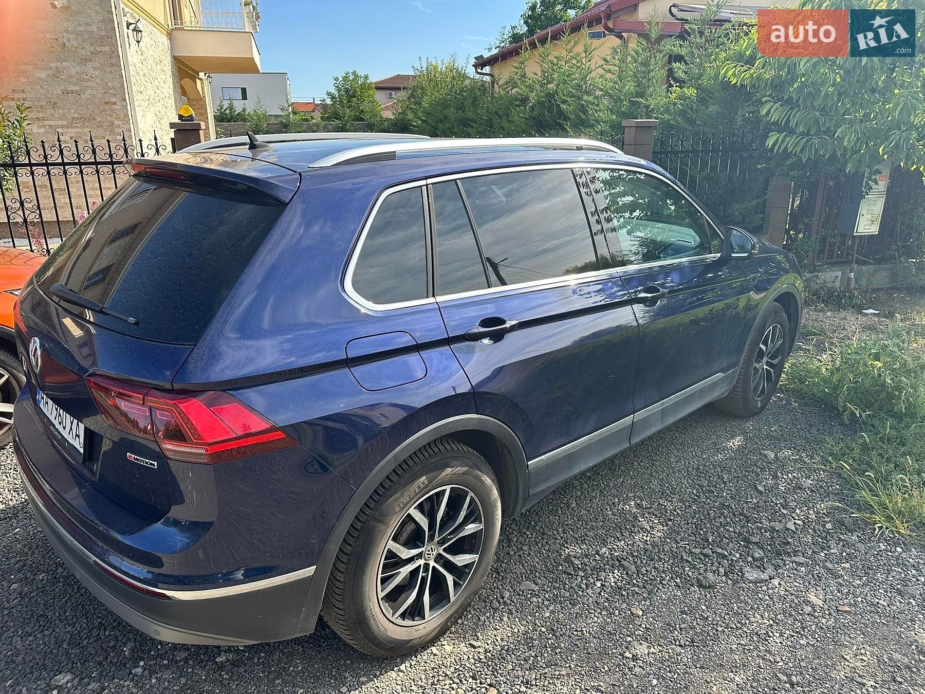 Volkswagen Tiguan 2018 VIN WVGZZZ5NZKW819254 фото оголошення 4 з 23