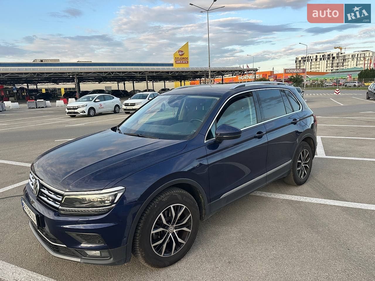 Volkswagen Tiguan 2018 VIN WVGZZZ5NZKW819254 фото оголошення 14 з 23