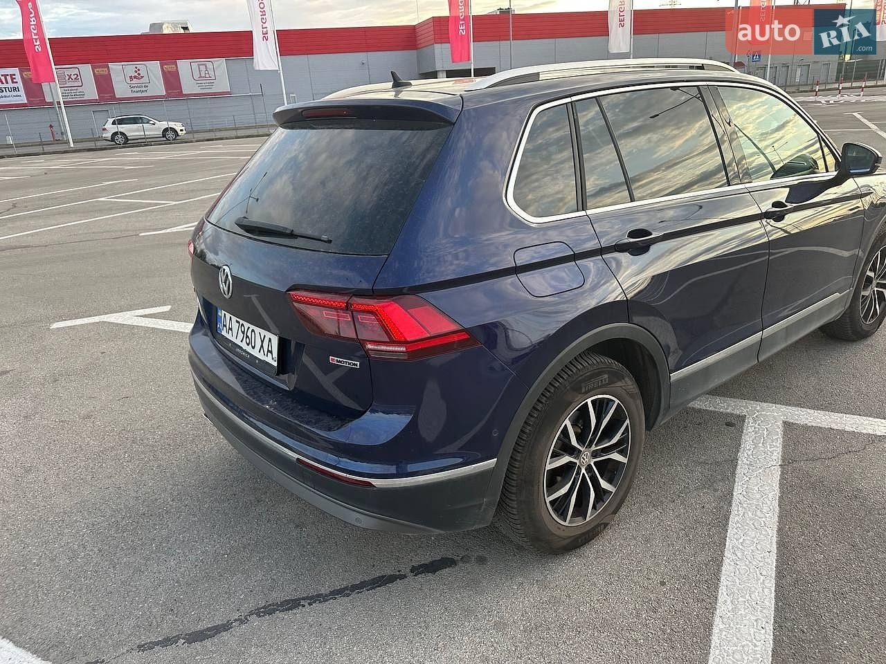 Volkswagen Tiguan 2018 VIN WVGZZZ5NZKW819254 фото оголошення 17 з 23