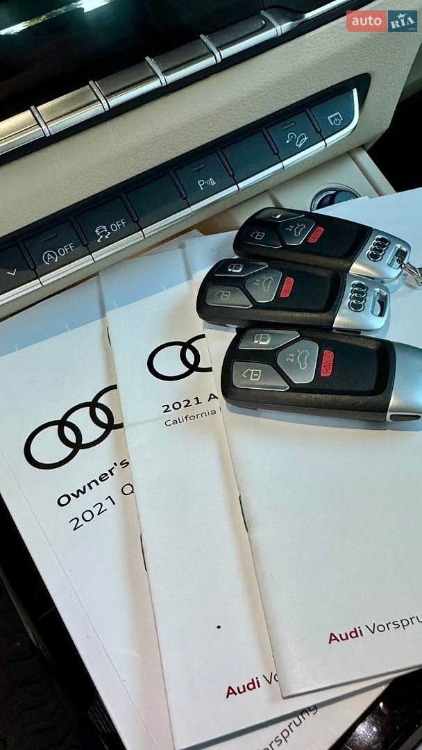 Audi Q5 2021 VIN WA1BAAFY0M2067808 фото оголошення 16 з 17