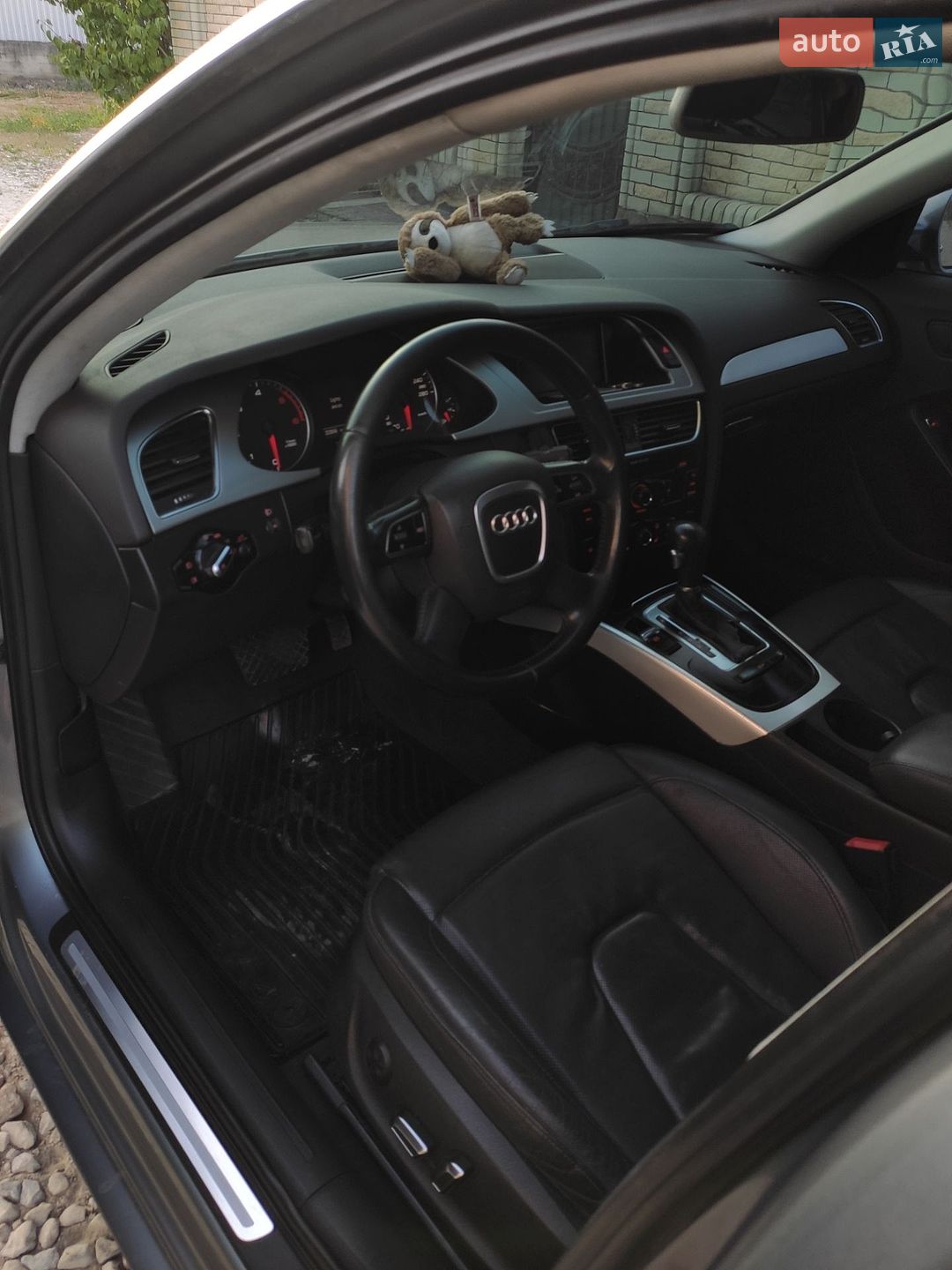 Audi A4 2011 VIN WAUZZZ8K8BN030583 фото оголошення 12 з 40