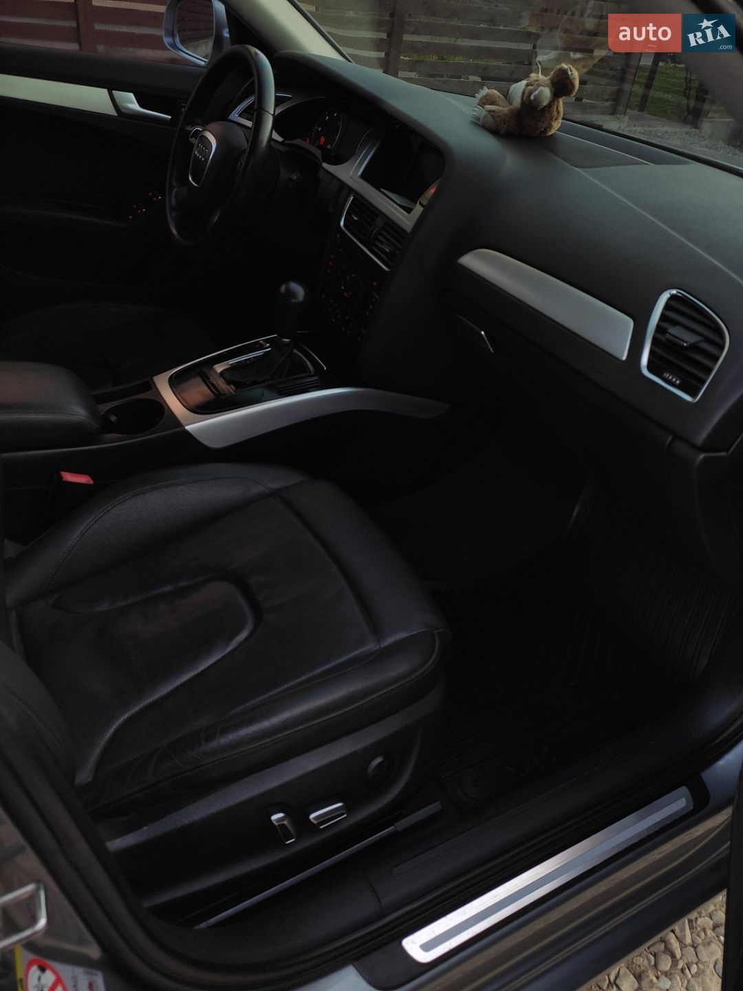 Audi A4 2011 VIN WAUZZZ8K8BN030583 фото оголошення 15 з 40