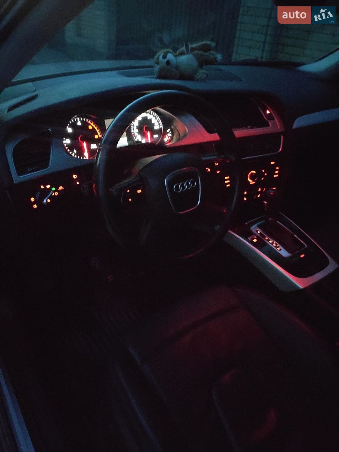 Audi A4 2011 VIN WAUZZZ8K8BN030583 фото оголошення 22 з 40