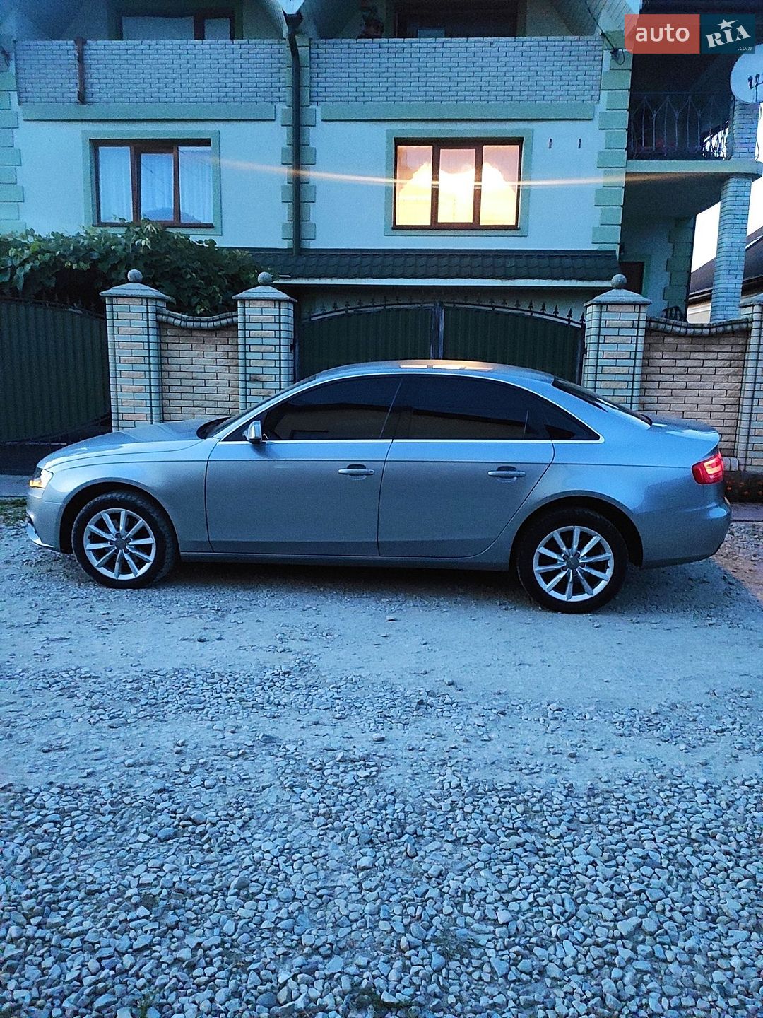 Audi A4 2011 VIN WAUZZZ8K8BN030583 фото оголошення 26 з 40