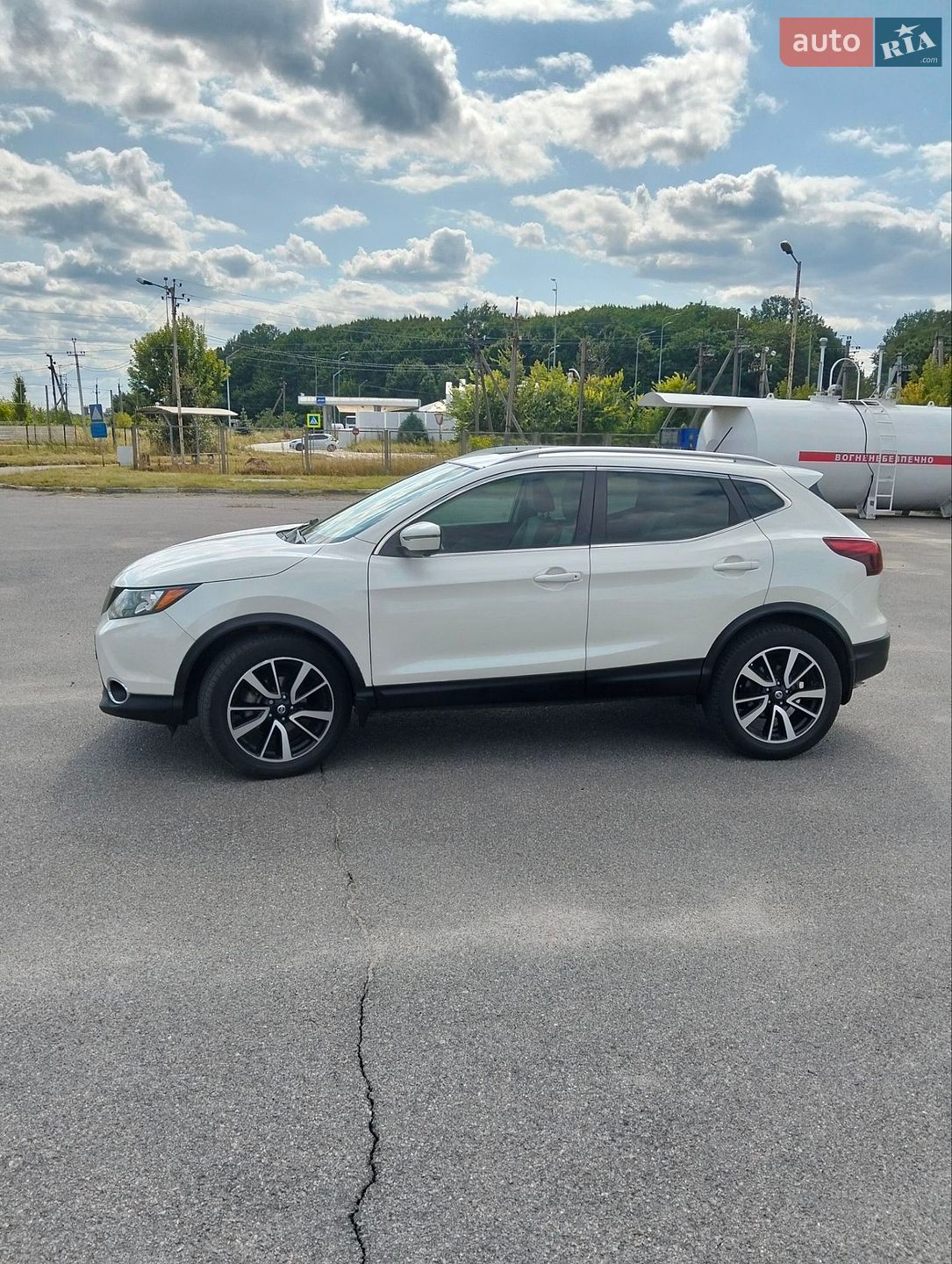 Nissan Rogue Sport 2017 VIN JN1BJ1CPXJW102685 фото оголошення 4 з 61