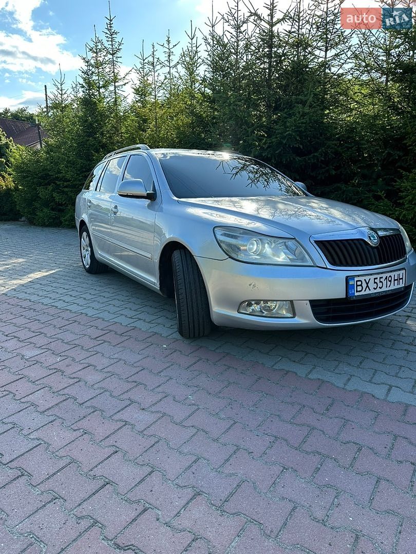 Skoda Octavia 2010 VIN TMBHE61Z0B2066091 фото оголошення 2 з 10