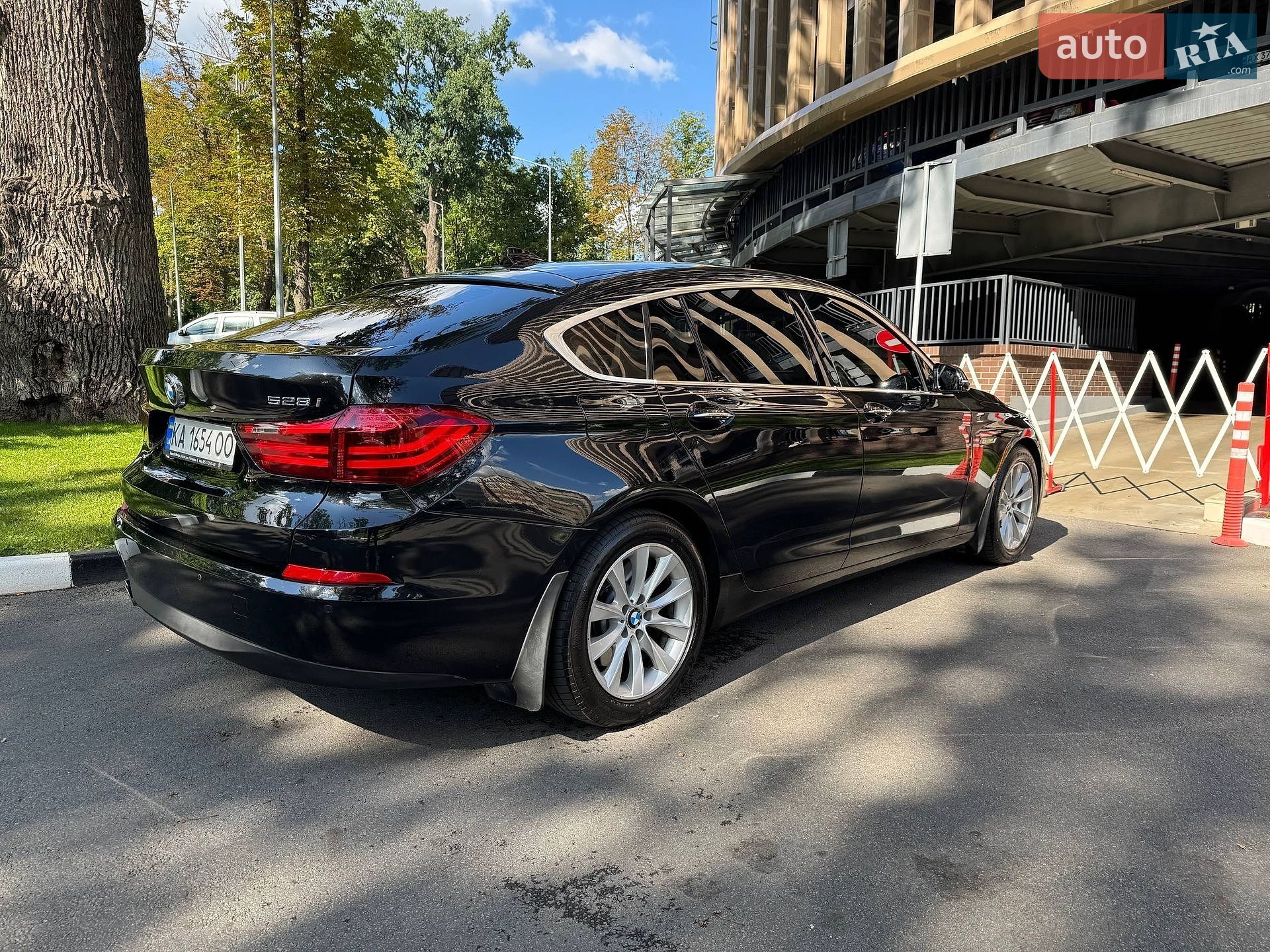 BMW 5 Series GT 2017 VIN WBASZ61070G172370 фото оголошення 5 з 26