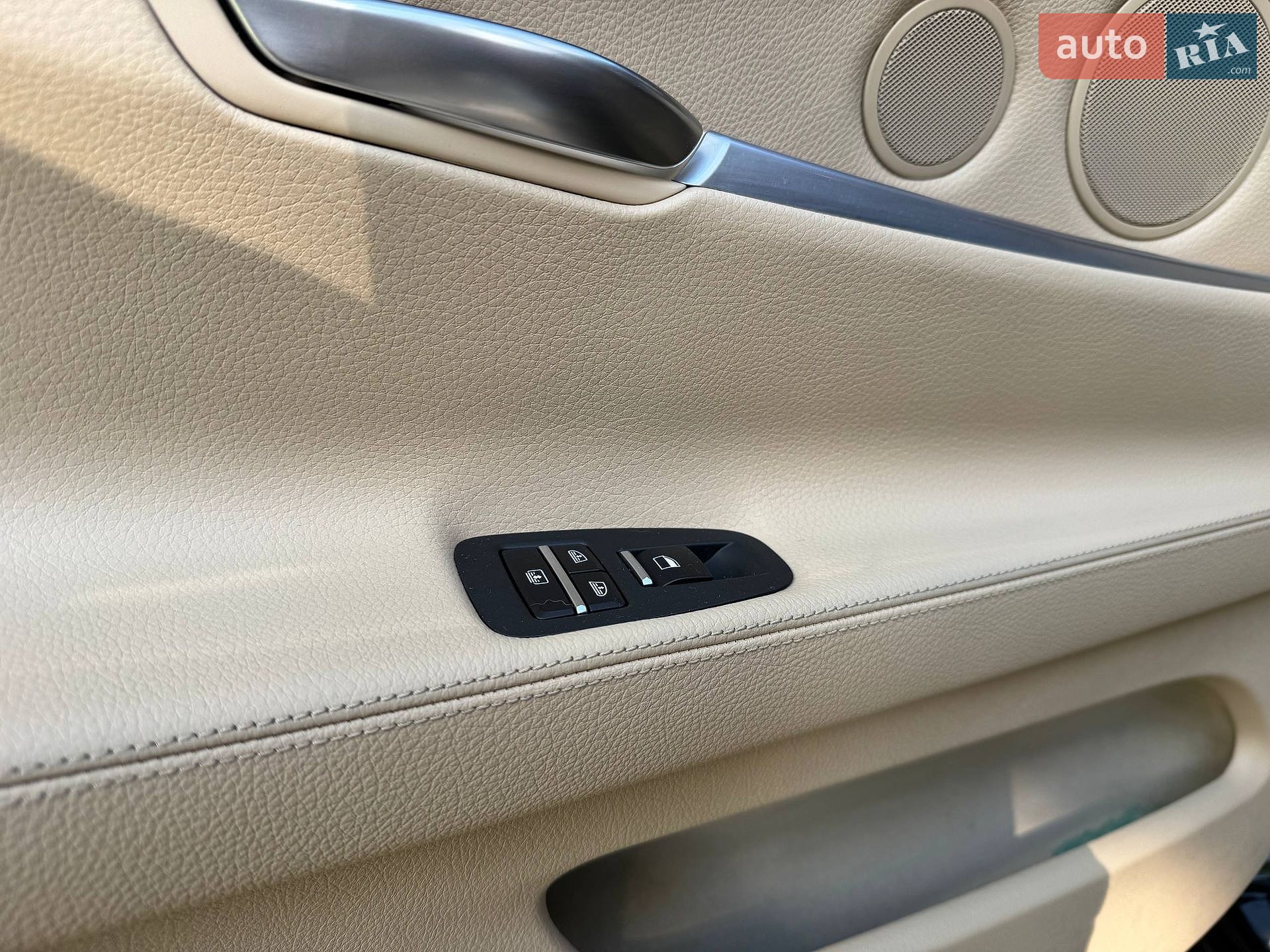 BMW 5 Series GT 2017 VIN WBASZ61070G172370 фото оголошення 19 з 26