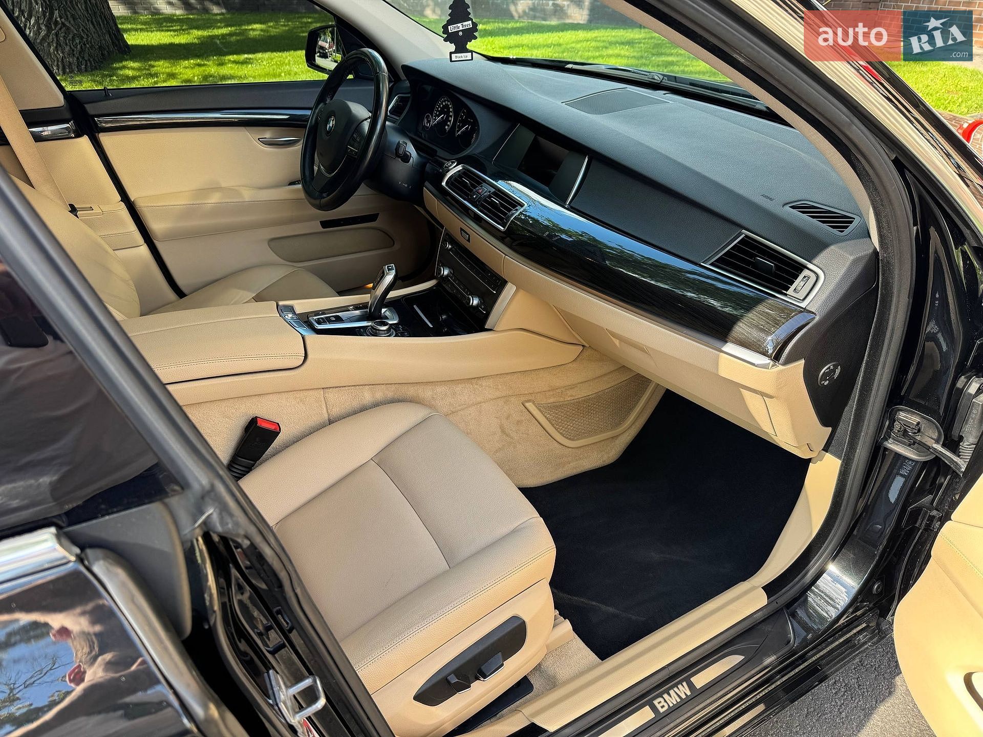 BMW 5 Series GT 2017 VIN WBASZ61070G172370 фото оголошення 23 з 26