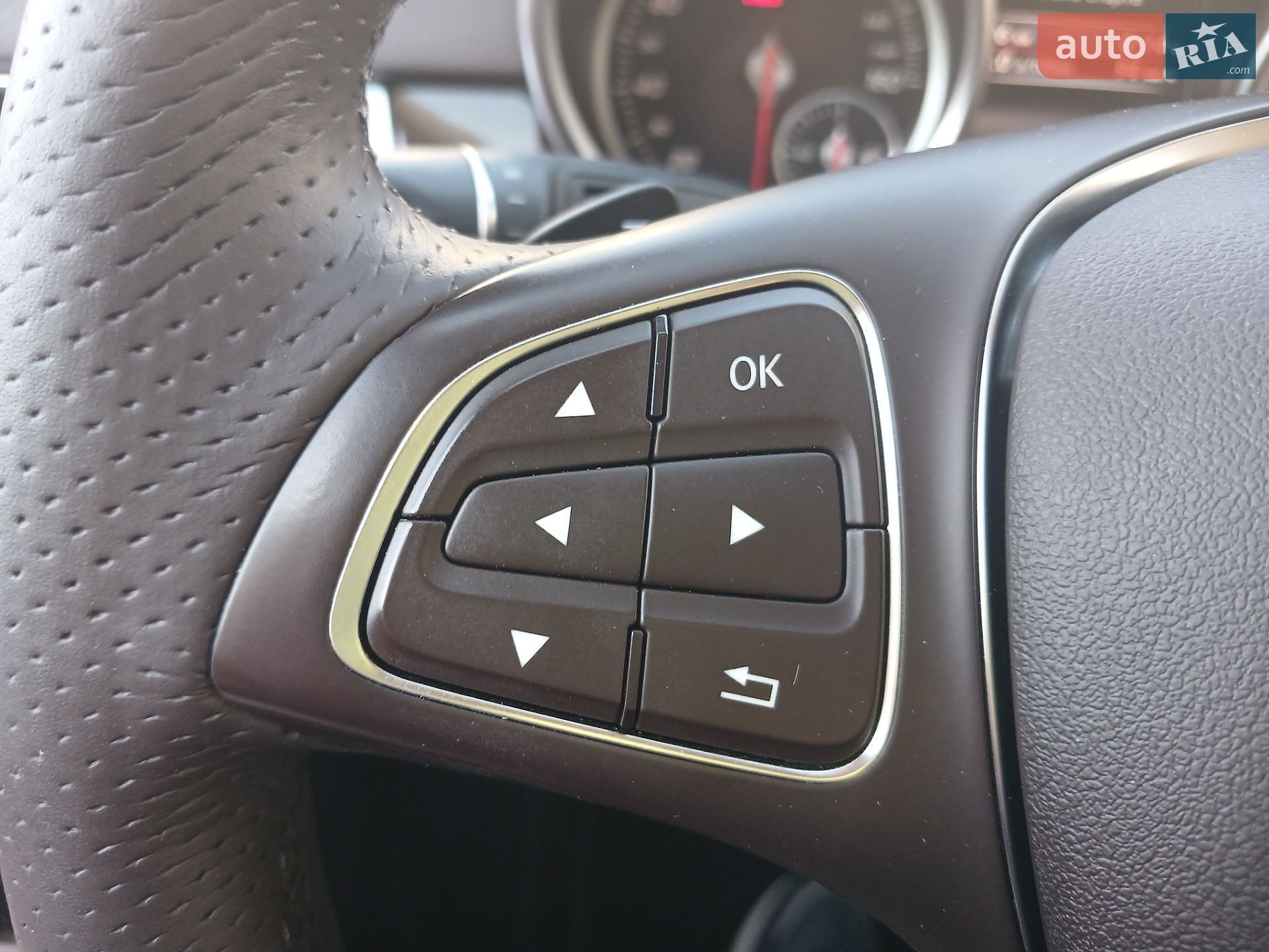 Mercedes-Benz GLE-Class 2016 VIN 4JGDA5JB8GA658595 фото оголошення 42 з 82