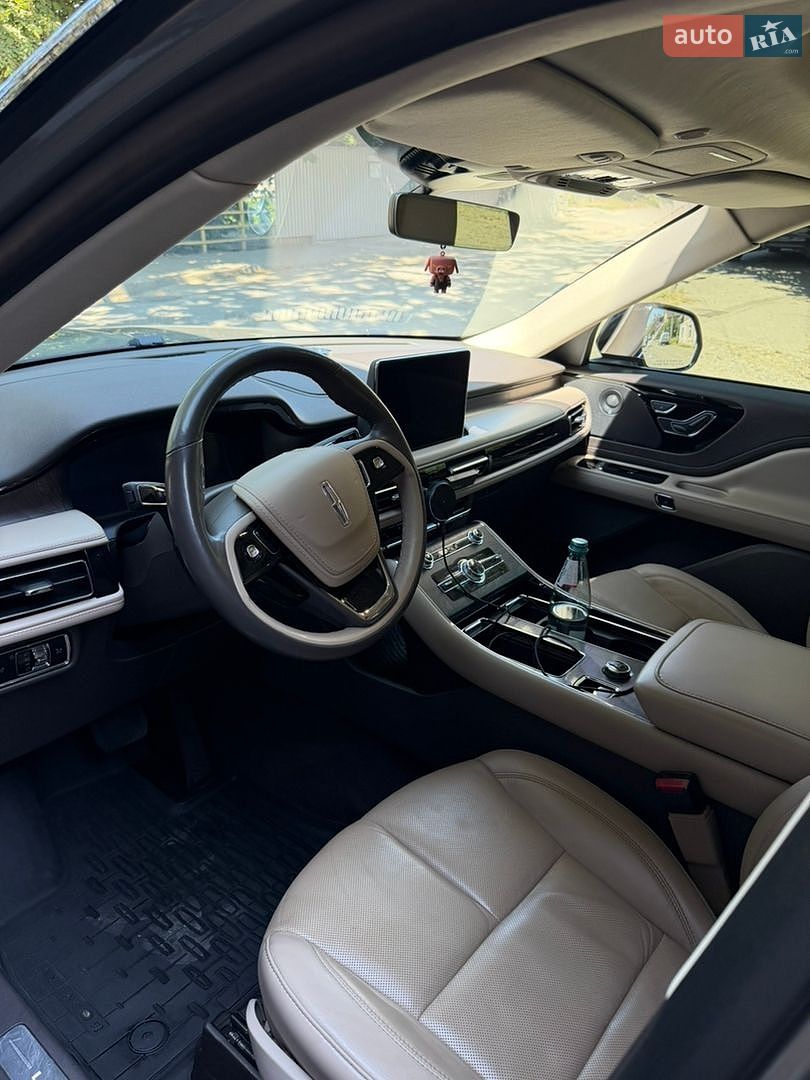 Lincoln Aviator 2023 VIN 5LM5J7XC6PGL23782 фото оголошення 11 з 16