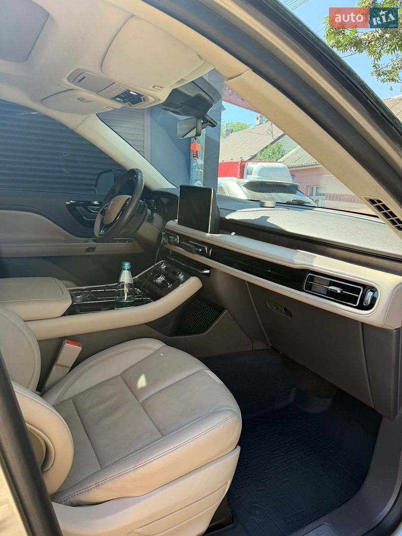 Lincoln Aviator 2023 VIN 5LM5J7XC6PGL23782 фото оголошення 16 з 16