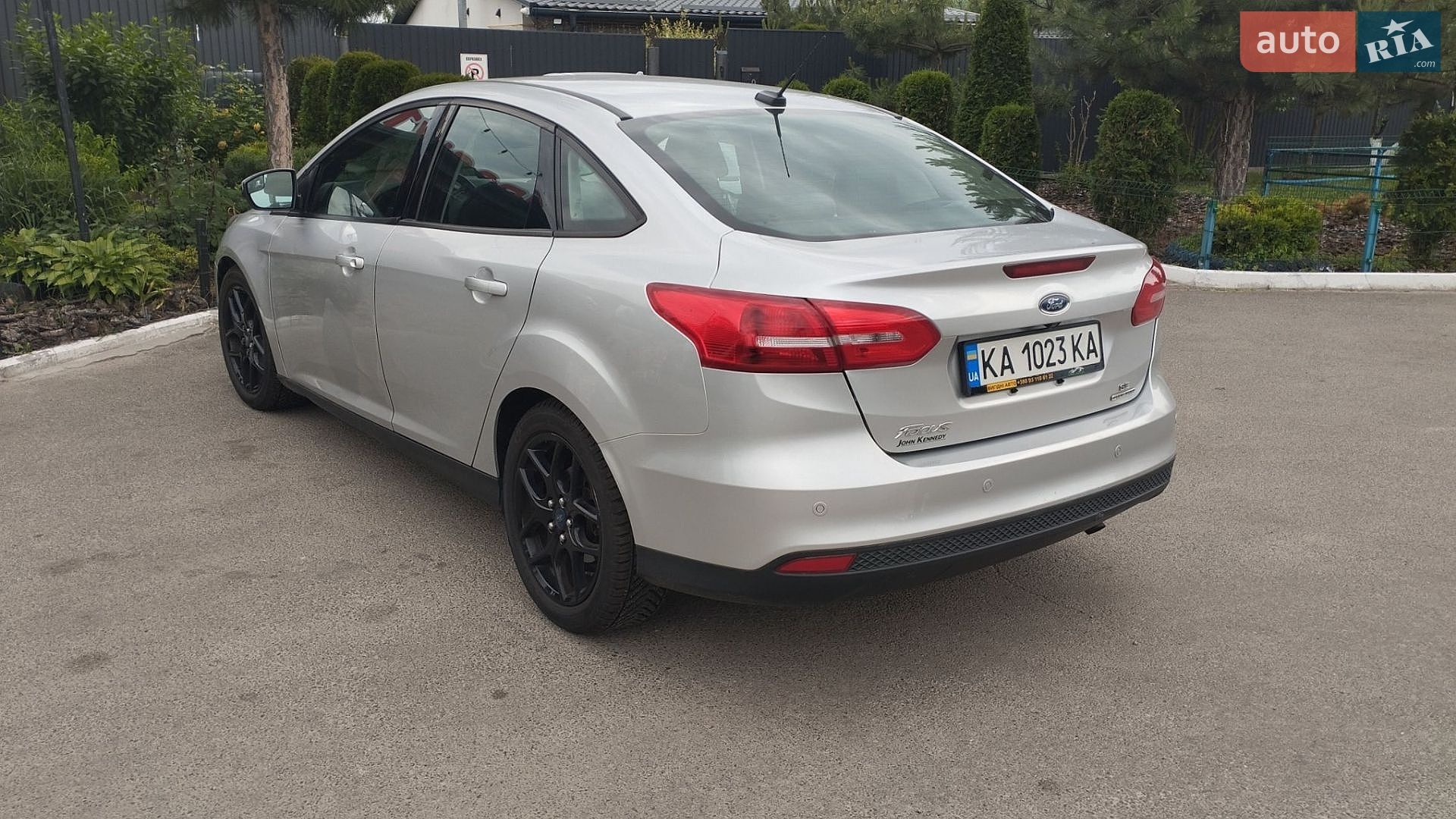 Ford Focus 2015 VIN 1FADP3F26GL222001 фото оголошення 4 з 14