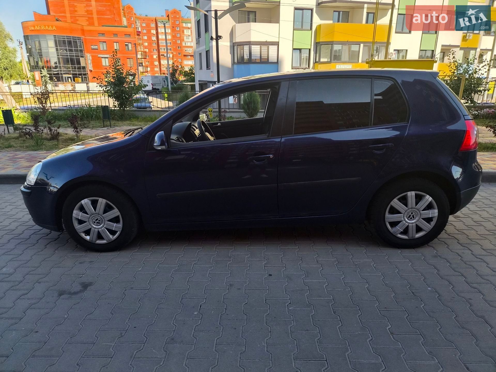Volkswagen Golf 2005 VIN WVWZZZ1KZ5W237481 фото оголошення 4 з 16