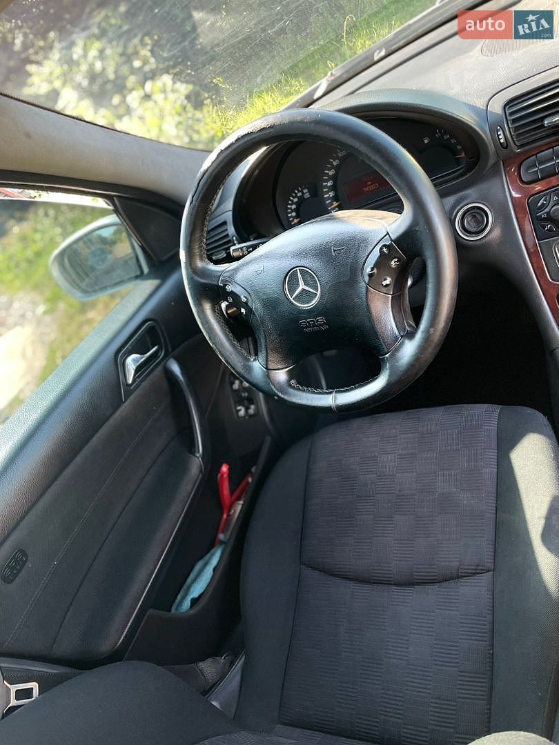 Mercedes-Benz C-Class 2001 VIN WDB2032061F211007 фото оголошення 23 з 25