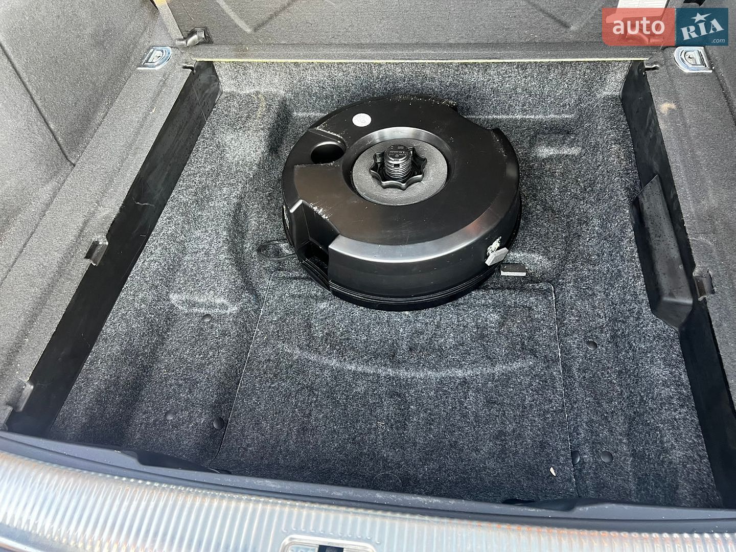 Audi Q5 2011 VIN WA1WFCFP3BA101698 фото оголошення 78 з 81