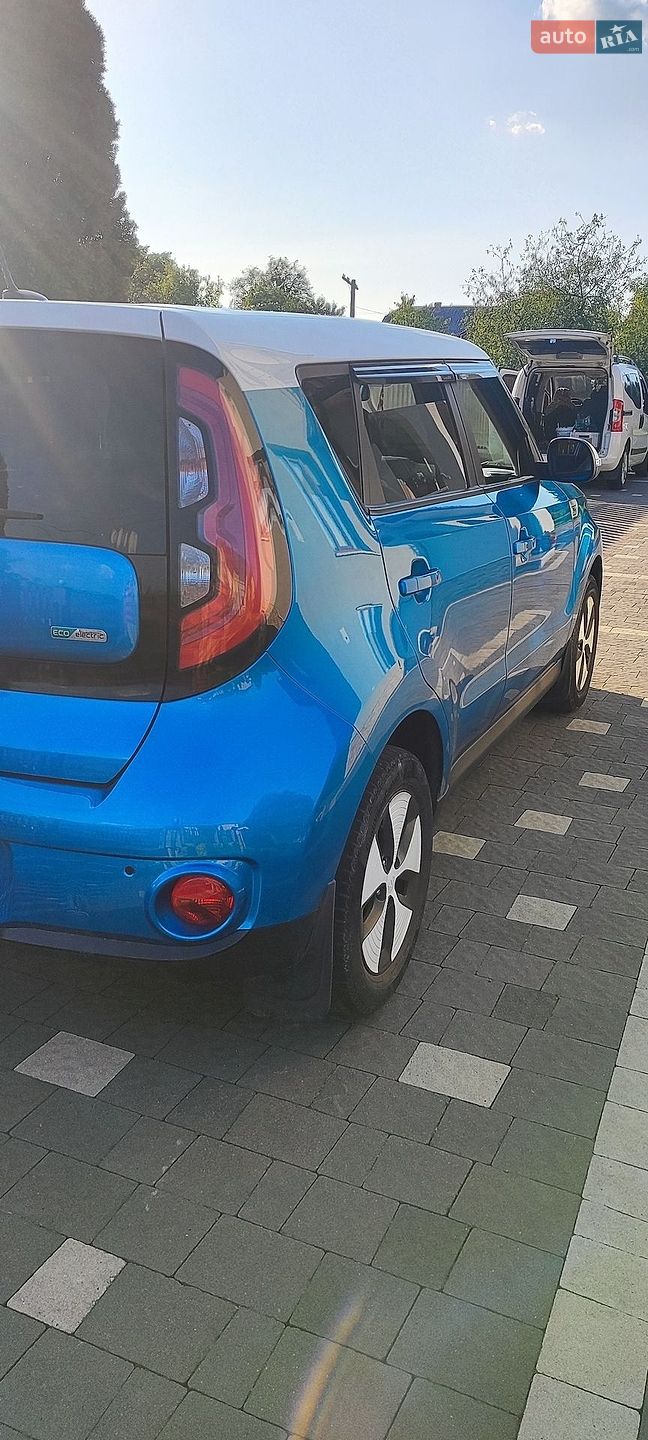 Kia Soul 2014 VIN KNAJX81EFF7001767 фото оголошення 10 з 17
