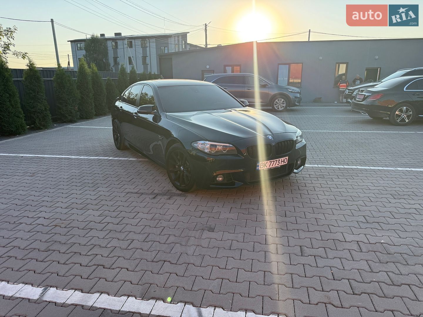 BMW 5 Series 2015 VIN WBAFV3C58FD687022 фото оголошення 2 з 19