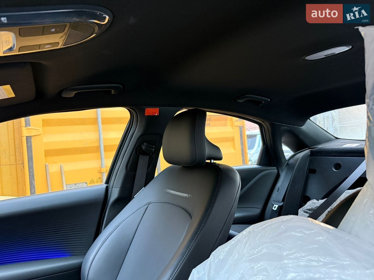 Hyundai Ioniq 6 2023 VIN KMHM34AA4PA041769 фото оголошення 37 з 48